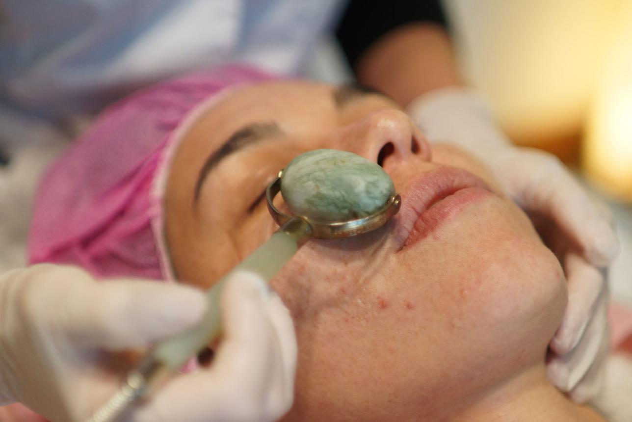 Luxury Mobile Facial Services